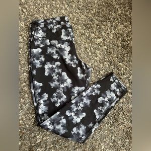 Old Navy activewear pant size XL (AW3)